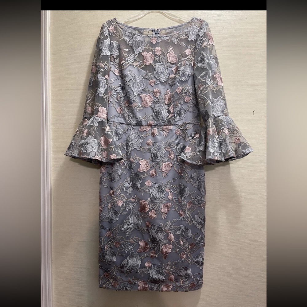 Eliza J Gray Floral Embroidered Bell Sleeve Melania Dress $188 SZ 12